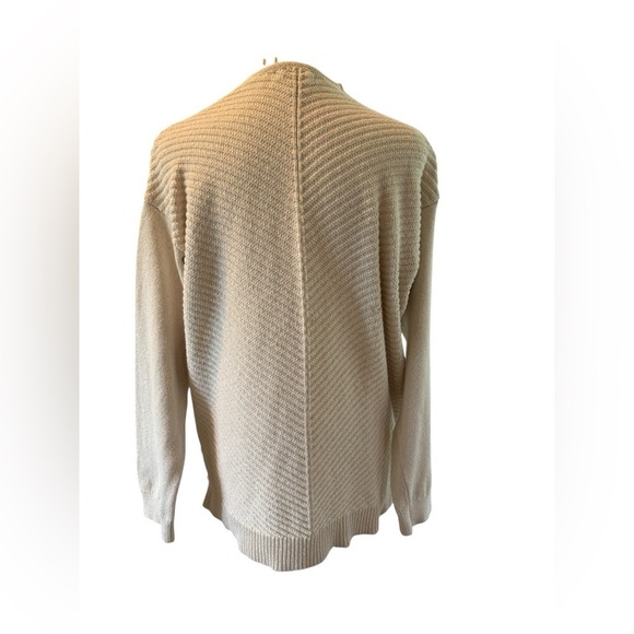 Chaps Women's cream V-Neck Sweater pullover with sparkle to it Size Large - Picture 7 of 7